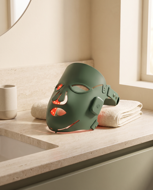 Aveloria LED Glow Mask – premium bathroom lifestyle